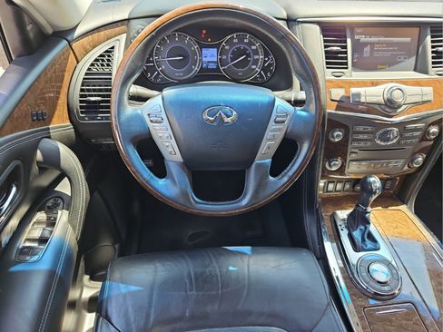Used 2017 INFINITI QX80 2WD w/ Driver Assistance Package image 11