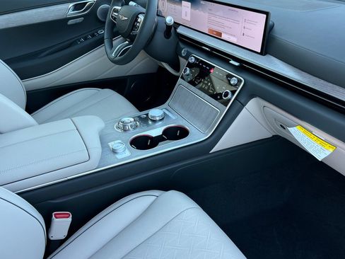 New 2026 Genesis GV80 2.5T Advanced image 20