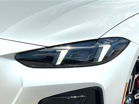 New 2027 BMW 430i Convertible w/ M Sport Package RWD image 4