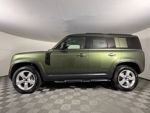 New 2026 Land Rover Defender 110 S AWD/4WD image 3