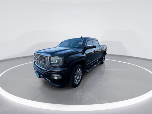 Used 2016 GMC Sierra 1500 Denali w/ Enhanced Driver Alert Package image 4