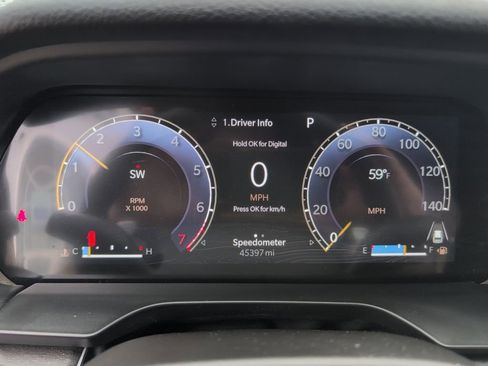 Used 2023 Jeep Grand Cherokee Limited AWD/4WD image 31