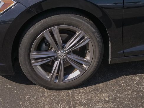 Used 2020 Volkswagen Jetta R-Line FWD image 5