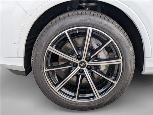 New 2026 Audi Q7 2.0T Premium Plus image 9