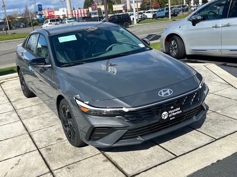 New 2026 Hyundai Elantra Sport FWD image 3