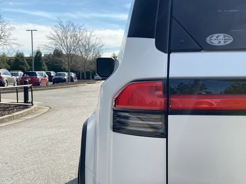 Used 2024 Lexus GX 550 image 64