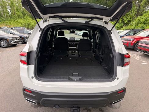 Used 2023 Honda Pilot Sport image 41