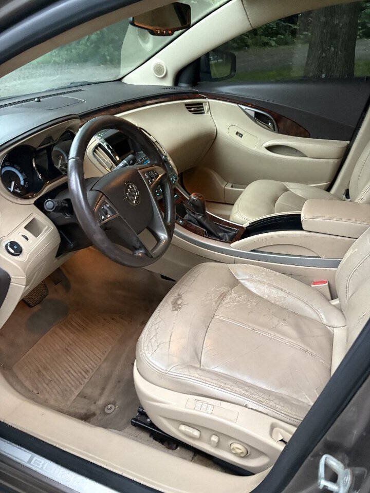 Used 2011 Buick LaCrosse CXL AWD/4WD image 16
