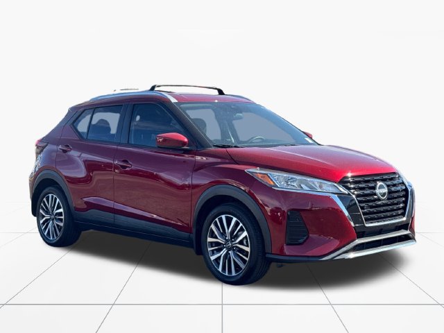 Used 2022 Nissan Kicks SV w/ Exterior Package FWD image 8