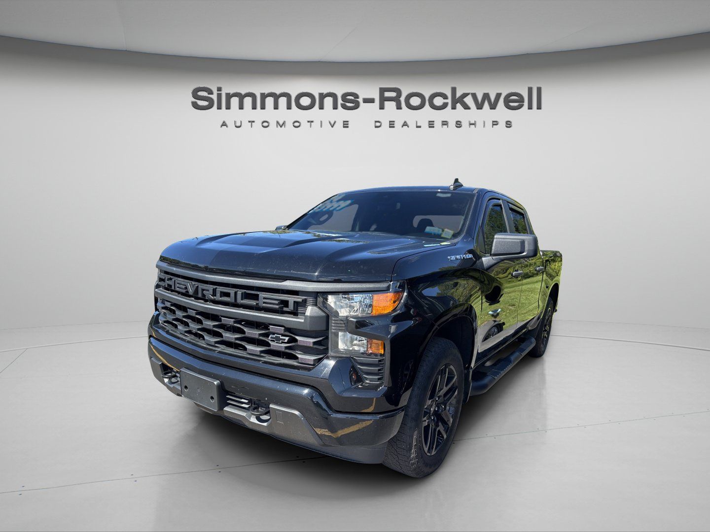 Used 2024 Chevrolet Silverado 1500 Custom AWD/4WD image 1