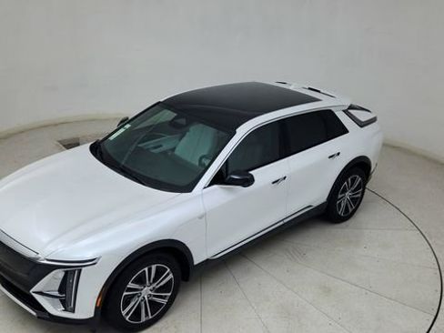 Used 2024 Cadillac Lyriq Luxury image 81