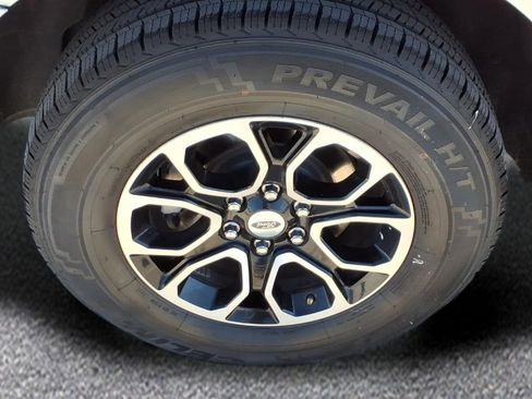 Used 2024 Ford Expedition XLT image 8