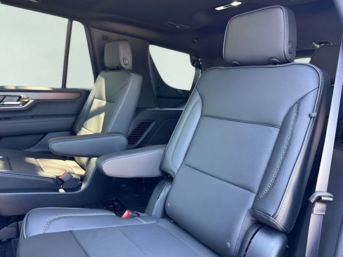 New 2026 GMC Yukon Denali w/ Sun & Power Step Package AWD/4WD image 15