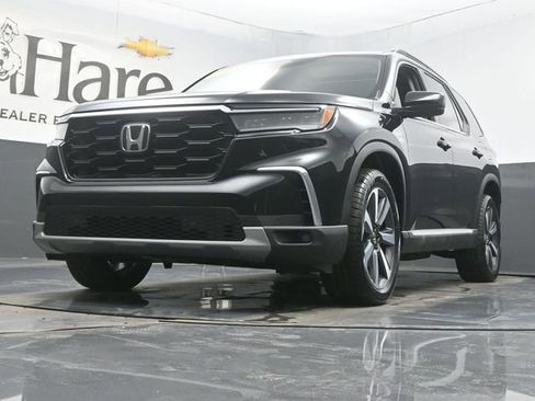 Used 2023 Honda Pilot Touring image 4