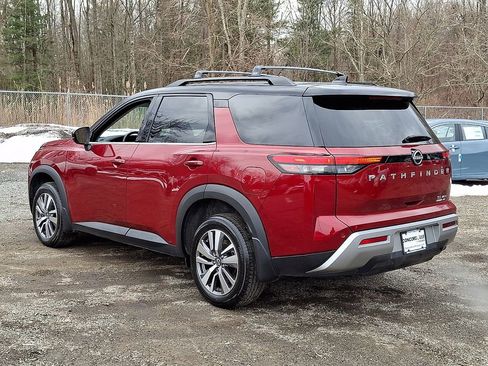 Certified 2023 Nissan Pathfinder SL image 5