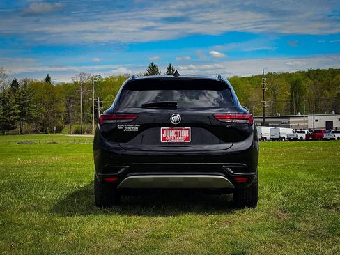 Used 2023 Buick Envision Essence w/ Sport Touring Package AWD/4WD image 5