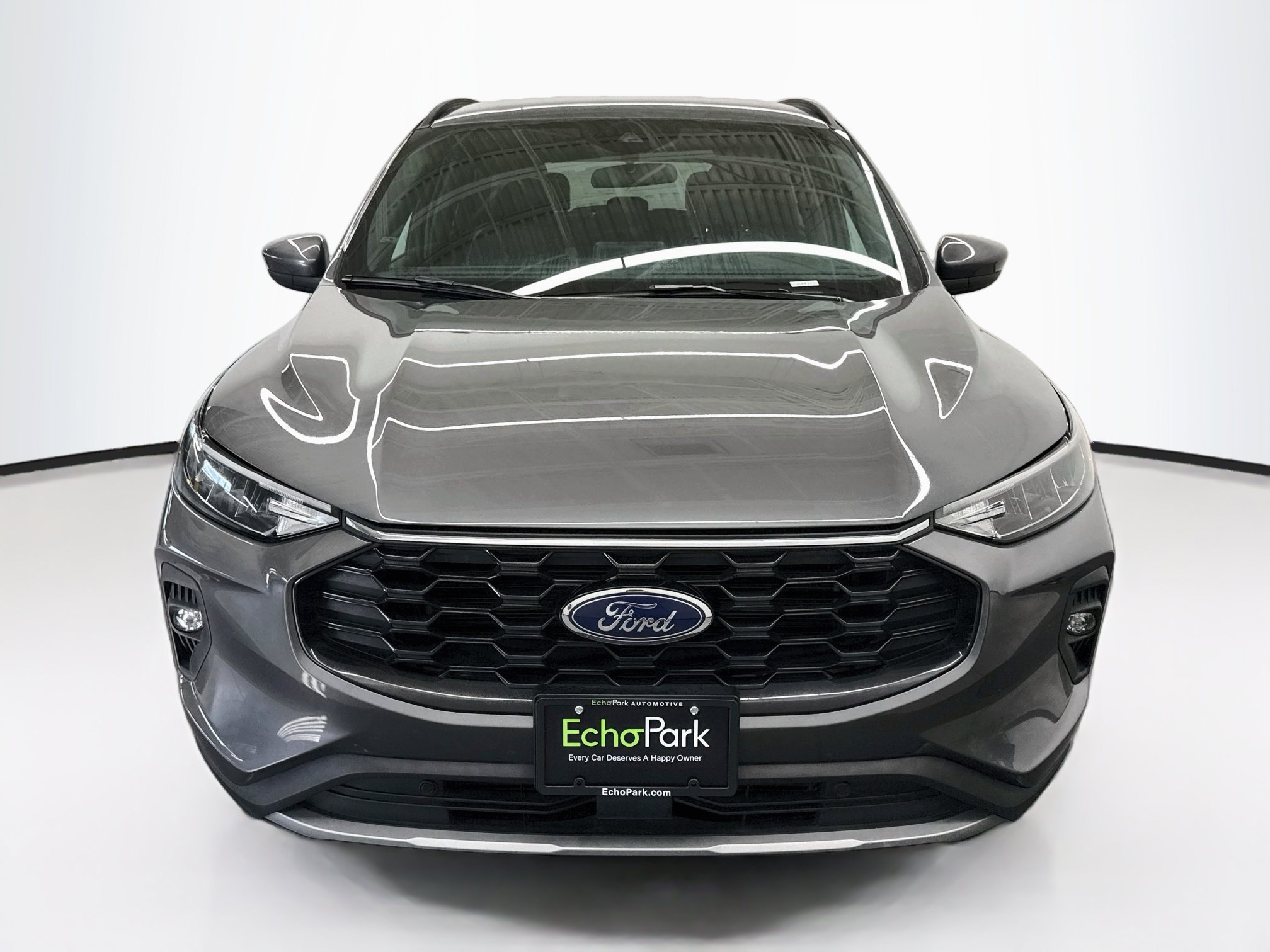 Used 2025 Ford Escape ST-Line Select AWD/4WD image 2