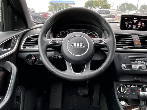 Used 2016 Audi Q3 2.0T Premium Plus w/ Technology Package AWD/4WD image 8
