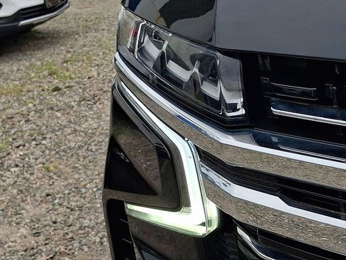 Used 2021 Chevrolet Tahoe LT w/ LT Signature Package AWD/4WD image 35