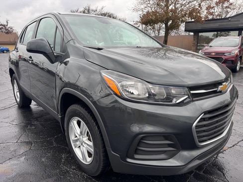 Used 2019 Chevrolet Trax LS w/ LPO, Protection Package AWD/4WD image 4