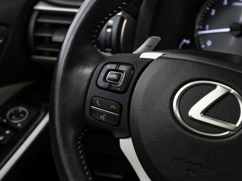 Used 2018 Lexus IS 300 AWD w/ Comfort Package image 16