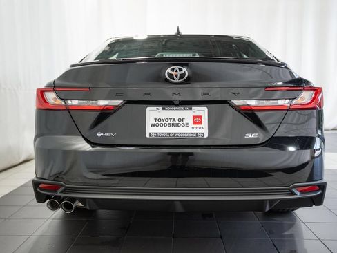 New 2026 Toyota Camry SE FWD image 5