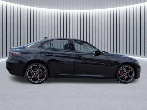 New 2026 Alfa Romeo Giulia AWD image 6
