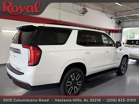 Used 2024 GMC Yukon AT4 w/ Technology Package AWD/4WD image 6