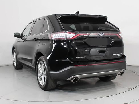 Used 2018 Ford Edge Titanium w/ Equipment Group 302A AWD/4WD image 6