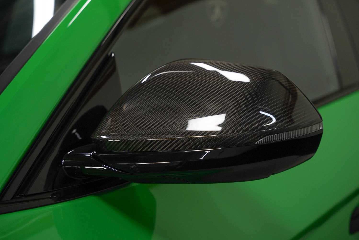 Used 2023 Lamborghini Urus Performante AWD/4WD image 19
