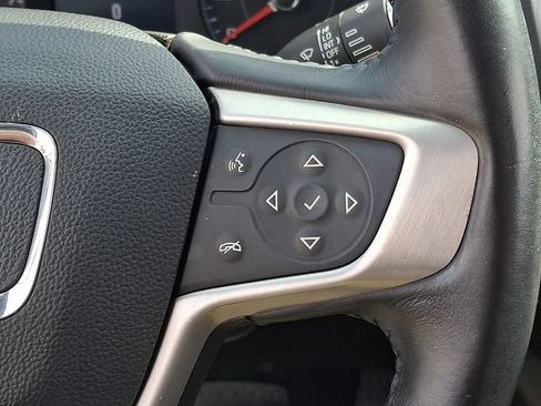 Used 2017 GMC Acadia SLE FWD image 25
