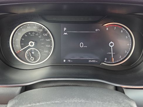 Used 2023 Genesis G70 2.0T image 14