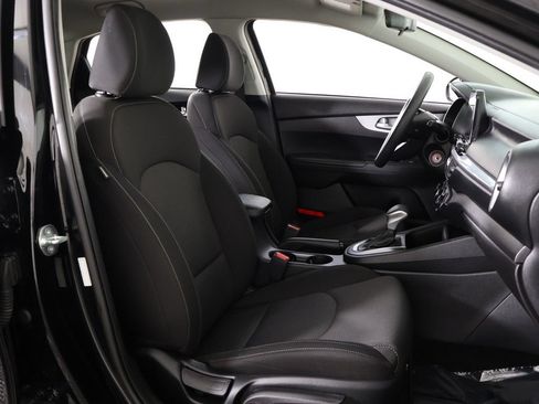 Used 2023 Kia Forte LXS w/ LXS Technology Package FWD image 30
