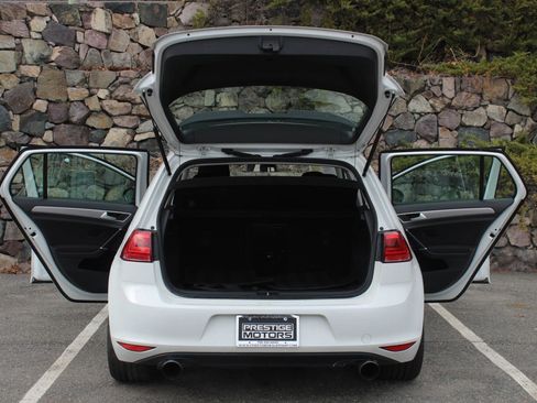 Used 2017 Volkswagen Golf Wolfsburg Edition image 10