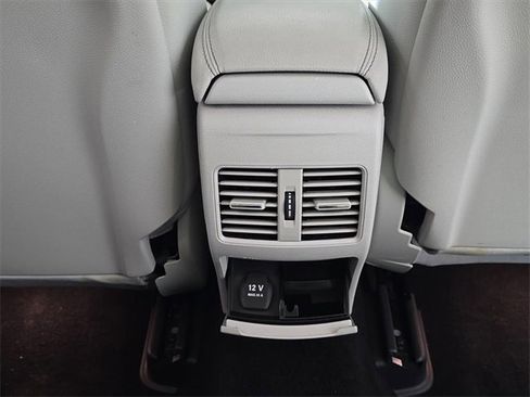 Used 2016 Mercedes-Benz GLA 250 GLA 250 image 25