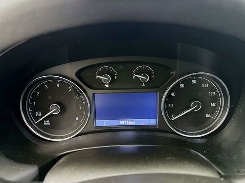 Used 2024 Buick Enclave Essence image 14