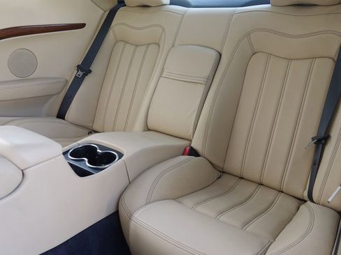 Used 2011 Maserati GranTurismo S image 11