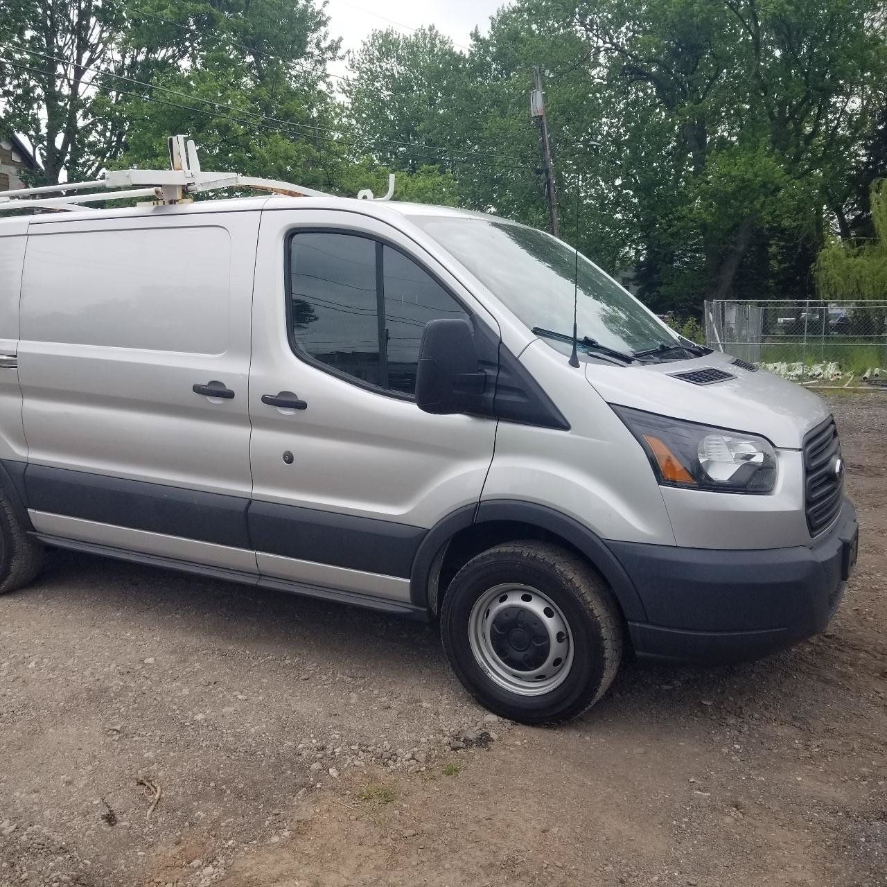 Used 2016 Ford Transit 250 130 Low Roof RWD image 7