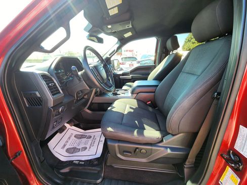 Used 2019 Ford F150 XLT w/ Equipment Group 302A Luxury AWD/4WD image 18