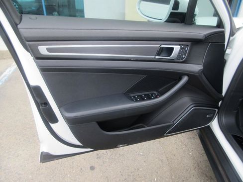 Used 2023 Porsche Panamera Platinum Edition RWD image 6