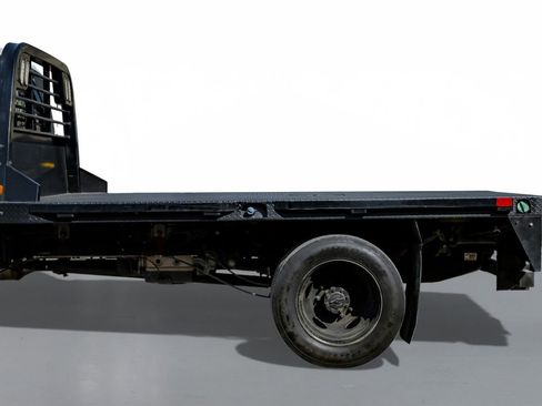 Used 2021 Ford F550 4x4 Crew Cab Super Duty w/ Power Equipment Group image 10