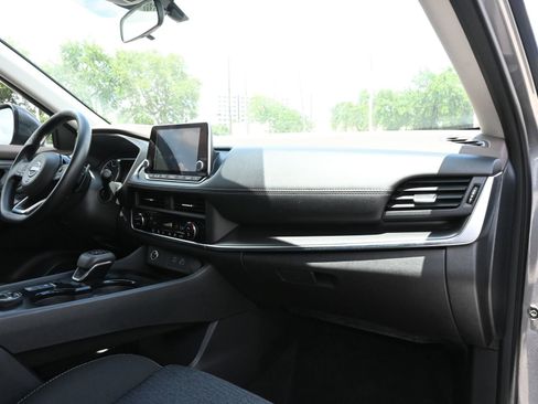 Used 2023 Nissan Rogue SV AWD/4WD image 24