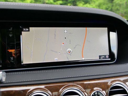 Used 2015 Mercedes-Benz S 550 4MATIC Sedan image 10