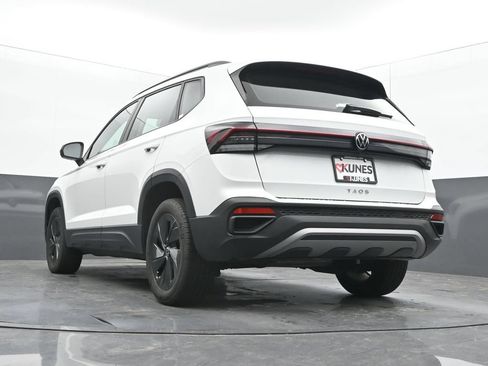 Used 2026 Volkswagen Taos S FWD image 47