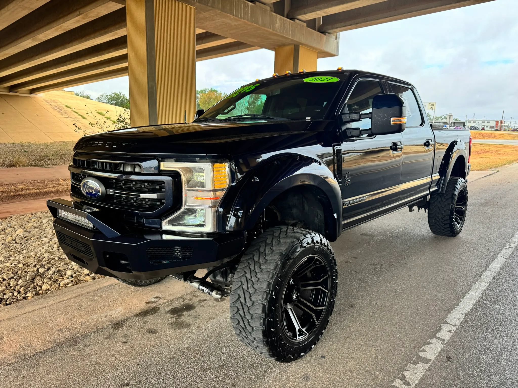Used 2021 Ford F250 Lariat w/ Lariat Ultimate Package AWD/4WD image 7