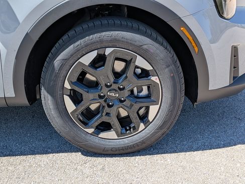 New 2026 Kia Sorento S FWD image 11