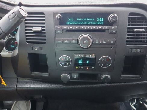 Used 2013 Chevrolet Silverado 1500 LT RWD image 16