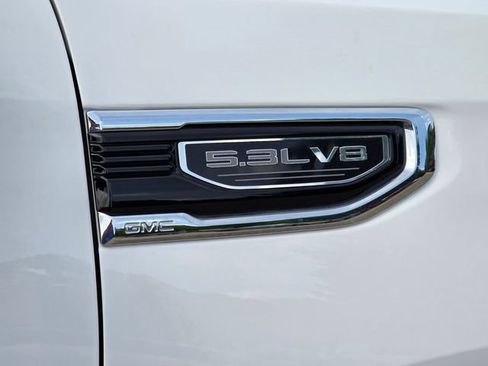 Used 2025 GMC Sierra 1500 SLT AWD/4WD image 8