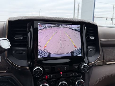 Used 2022 RAM 3500 Limited w/ Cold Weather Group image 17