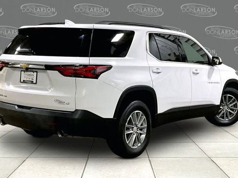 Used 2023 Chevrolet Traverse LT image 7